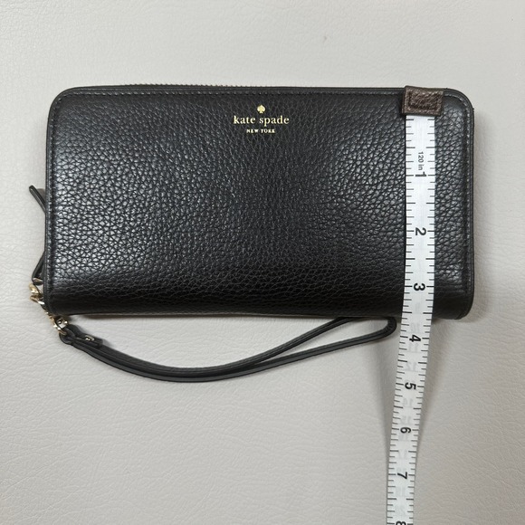 Kate Spade // Black Leather Wristlet Wallet - Picture 8 of 8